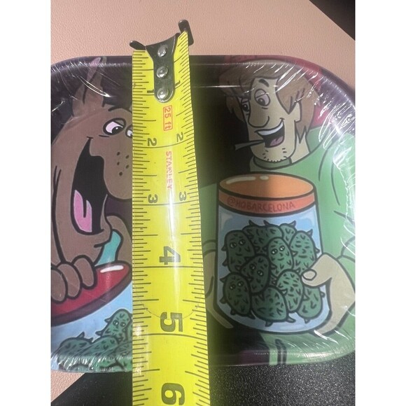 NEW Scooby Doo Cartoons Grinder Rolling Tray Metal Lightweight Gifting - Picture 4 of 4